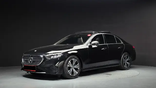 Mercedes-Benz E-Class 2024, 6 256 км