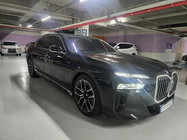 BMW 7 Series 2022, 22 000 км