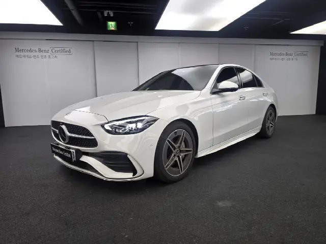 Mercedes-Benz C-Class 2022, 2 462 км