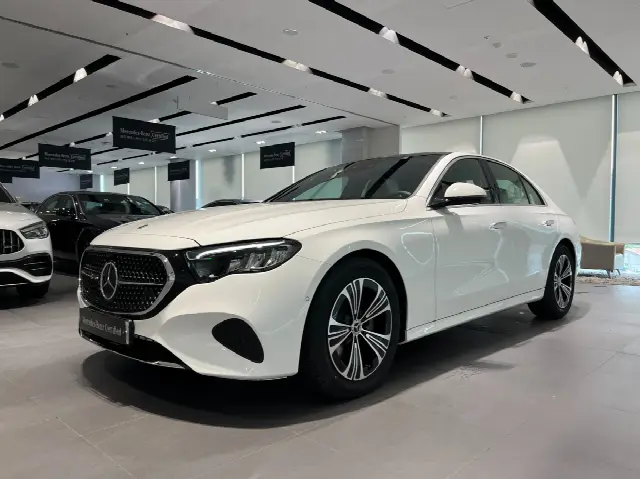 Mercedes-Benz E-Class 2024, новый