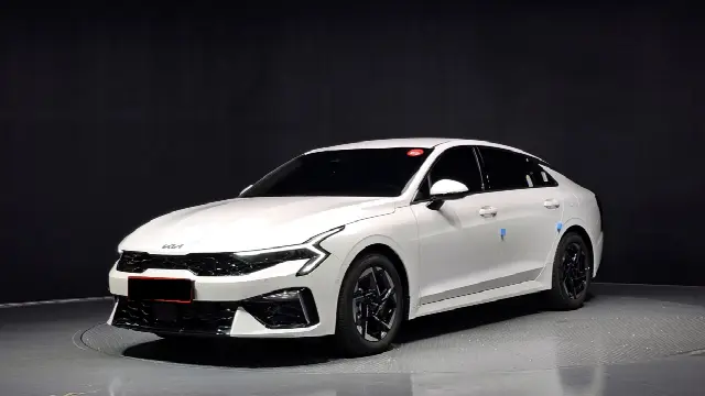 Kia K5 2023, новый