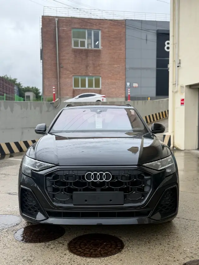 Audi Q8 2018, новый