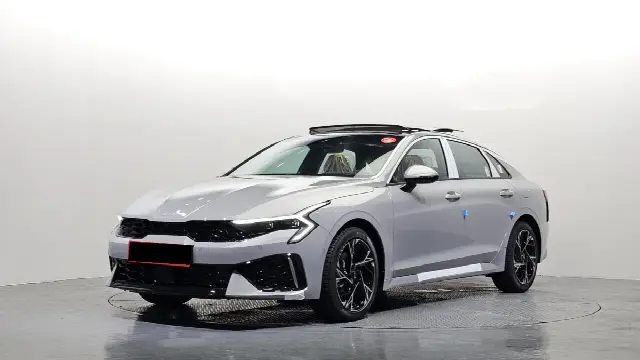 Kia K5 2023, новый