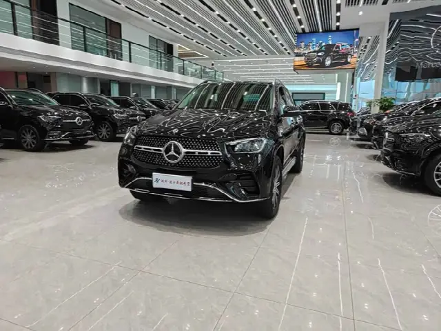 Mercedes-Benz GLE-Class 2024, 40 000 км