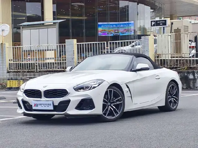 BMW Z4 2023, 22 300 км