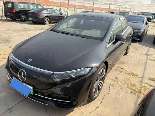 Mercedes-Benz EQS 2023, 13 000 км