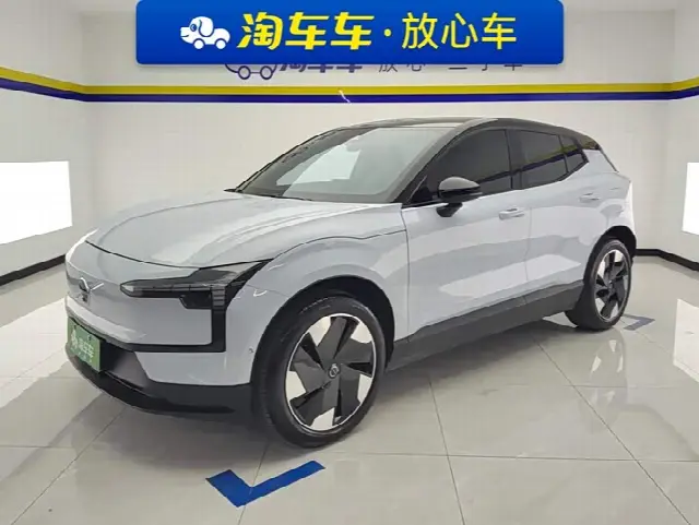 Volvo EX30 2025, 13 500 км
