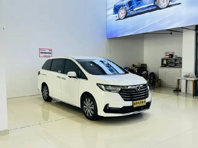 Honda Odyssey 2024, 30 000 км