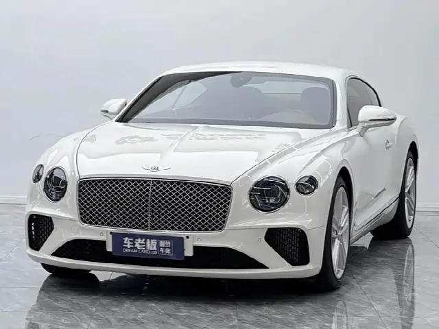 Bentley Continental GT 2022, 6 200 км