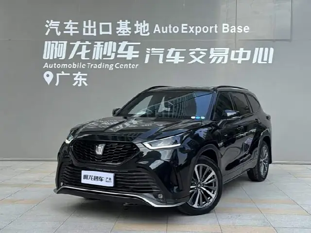 Toyota Crown Kluger 2024, 28 000 км