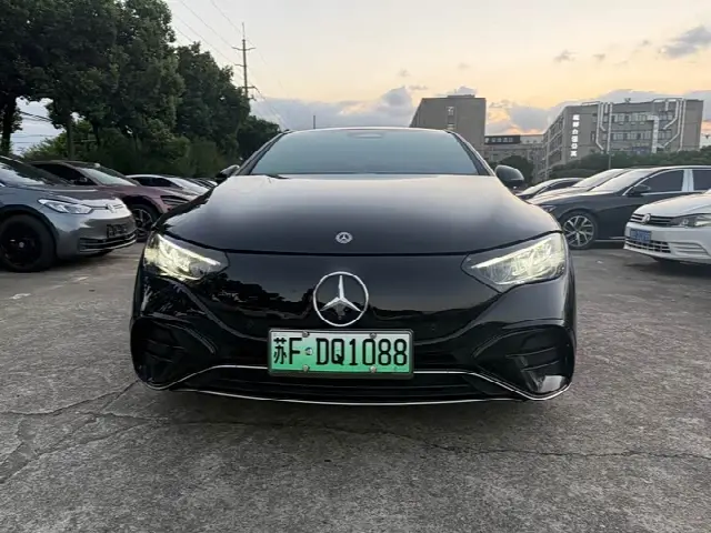 Mercedes-Benz EQE 2022, 60 000 км