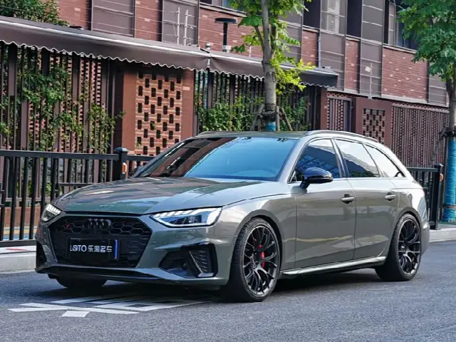 Audi S4 2024, 19 000 км