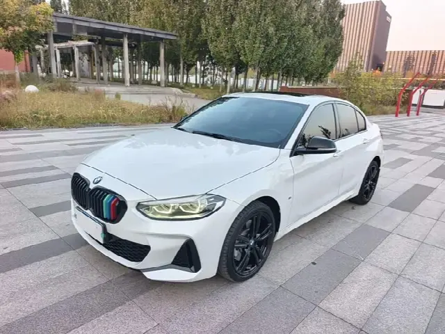 BMW 1 Series 2023, 53 900 км