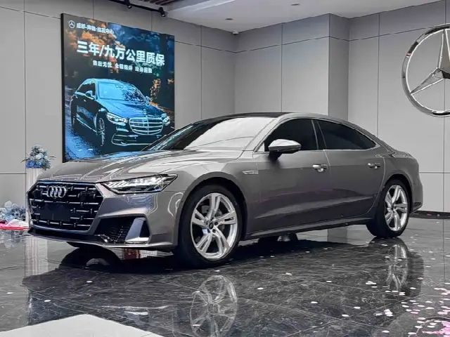Audi A7L 2024, 31 000 км