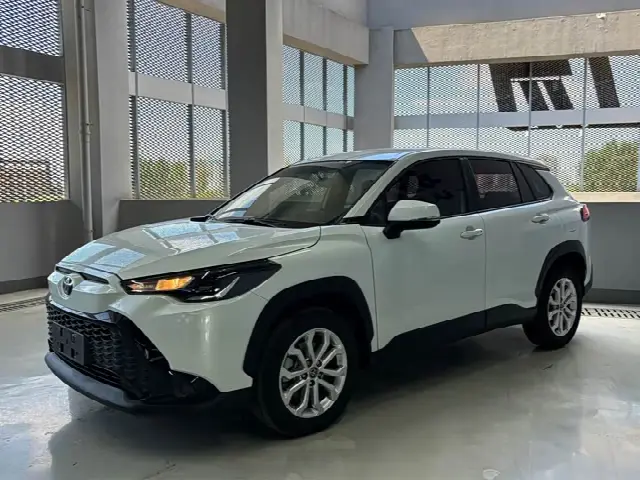 Toyota Frontlander 2024, 28 700 км