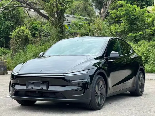 Tesla Model Y 2026, новый