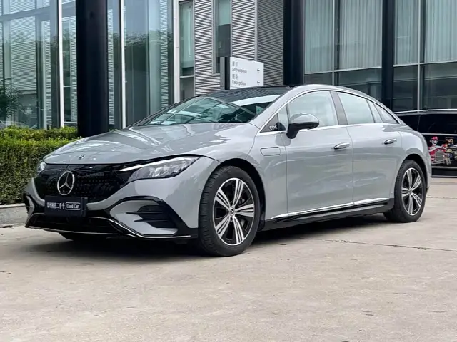 Mercedes-Benz EQE 2022, 30 000 км