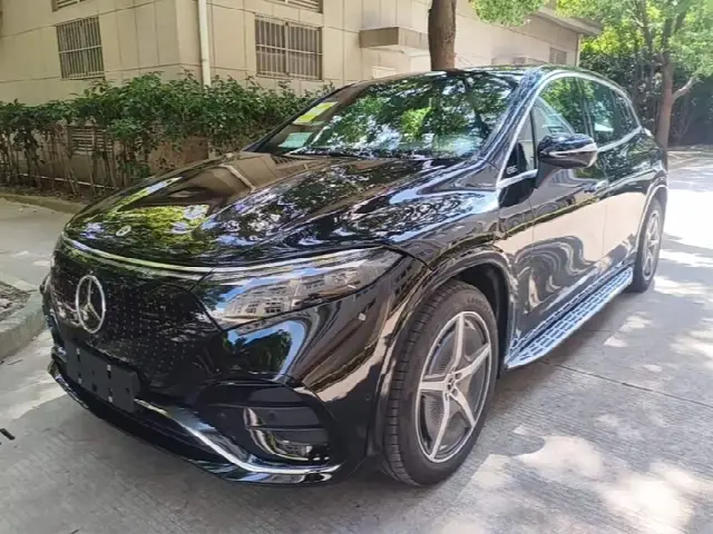 Mercedes-Benz EQS SUV 2025, новый