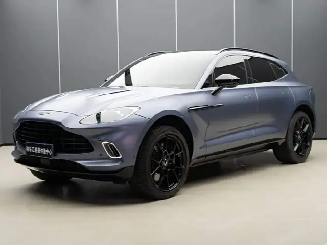 Aston Martin DBX 2024, 28 000 км