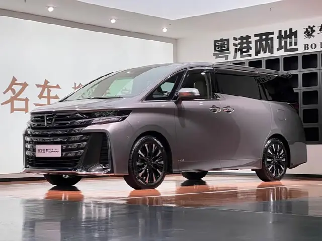 Toyota Vellfire 2024, 29 000 км