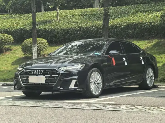 Audi A7L 2024, 70 000 км