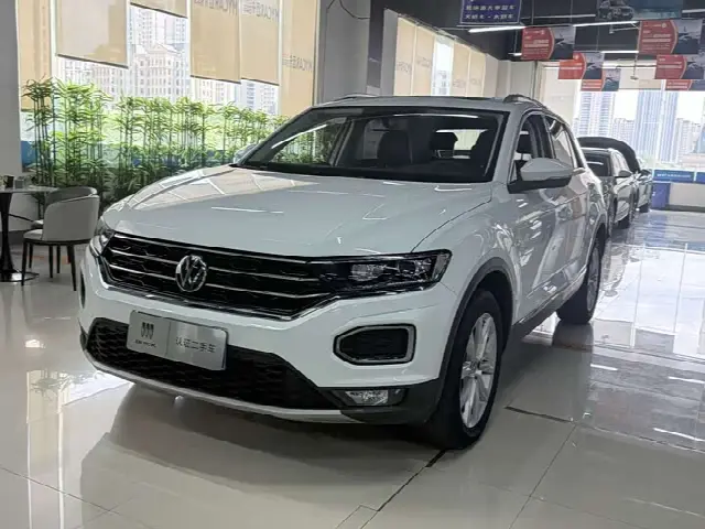 Volkswagen T-Roc 2022, 31 000 км
