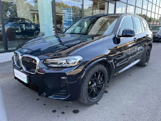 BMW iX3 2022, 77 000 км