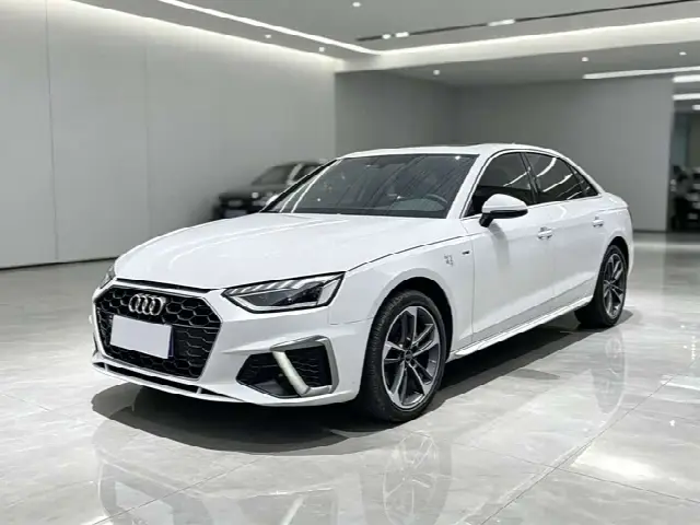 Audi A4L 2024, 35 000 км
