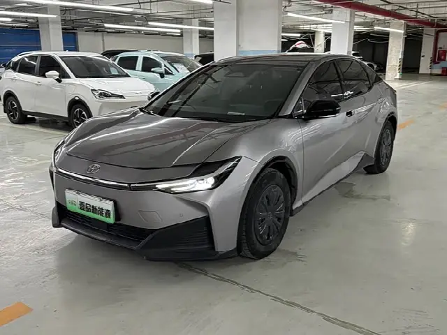 Toyota bZ3 2024, 71 500 км