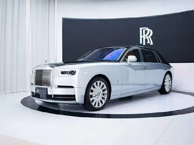 Rolls-Royce Phantom 2018, 20 000 км