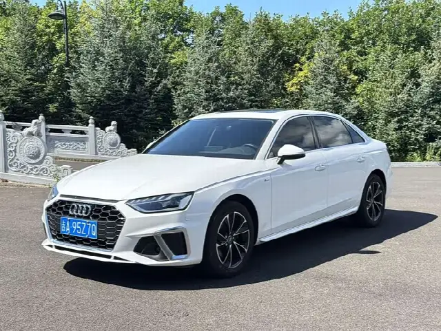 Audi A4L 2022, 67 000 км