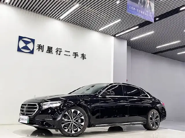 Mercedes-Benz E-Class Hybrid 2024, 12 000 км