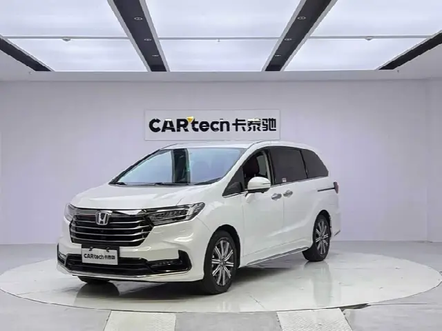 Honda Odyssey 2024, 28 000 км