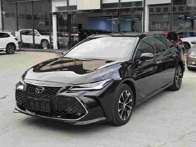 Toyota Avalon 2022, 43 000 км