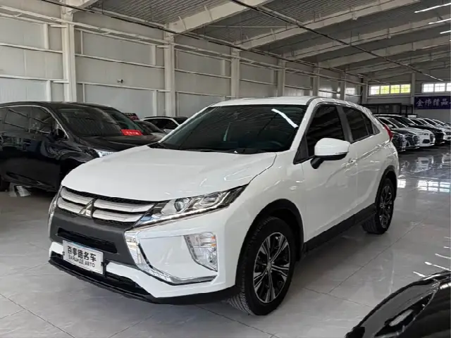 Mitsubishi Eclipse Cross 2022, 32 000 км