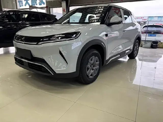 BYD Yuan Up 2025, новый