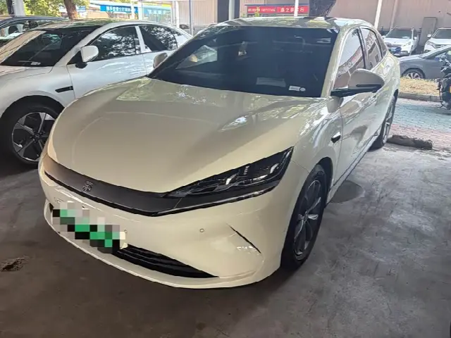 BYD Qin L 2025, 35 000 км