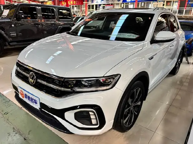 Volkswagen T-Roc 2023, 49 000 км