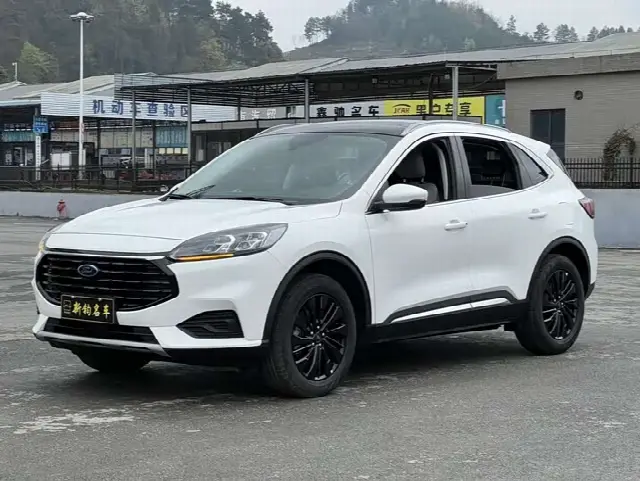 Ford Escape 2024, 28 000 км