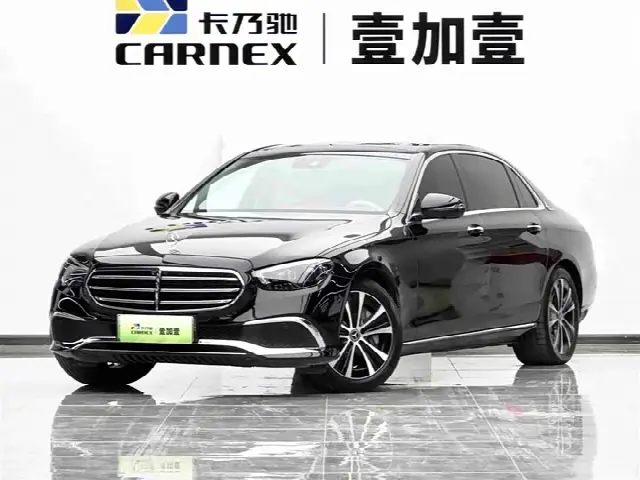 Mercedes-Benz E-Class Hybrid 2022, 61 900 км