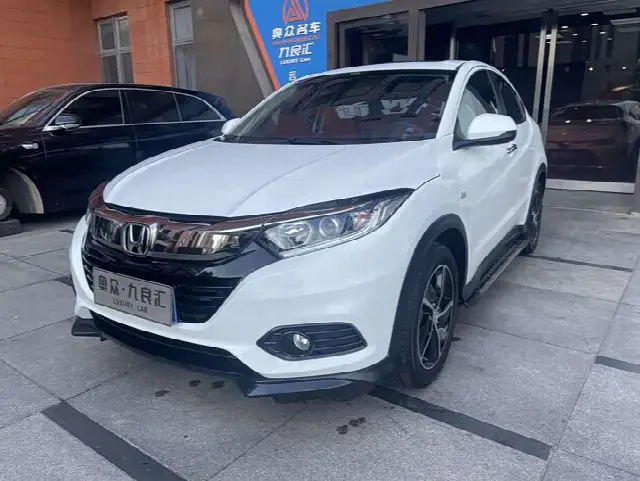 Honda Vezel 2022, 20 000 км