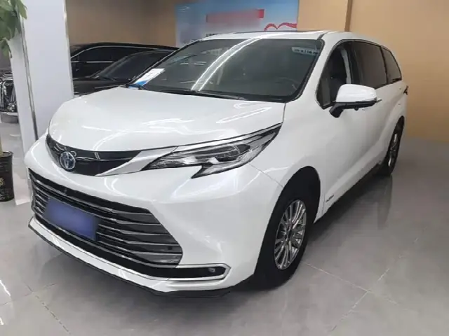 Toyota Sienna 2021, 33 500 км