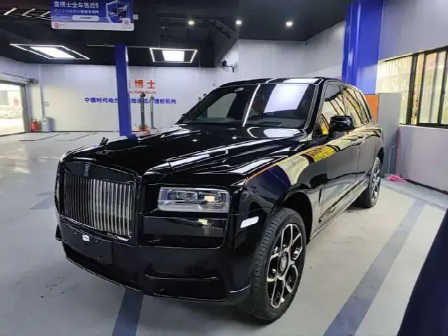 Rolls-Royce Cullinan 2024, 10 400 км