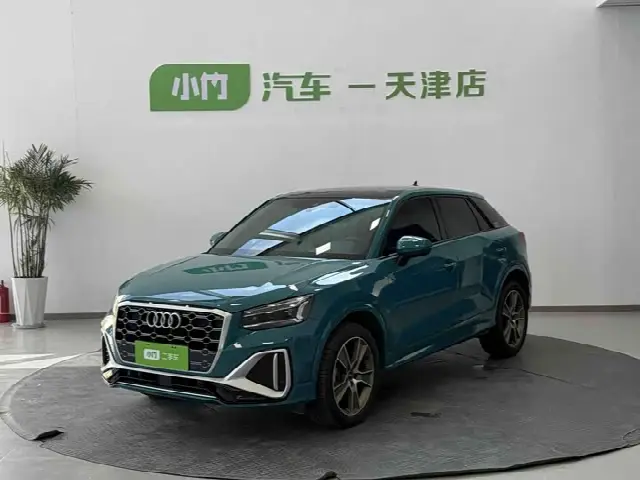 Audi Q2L 2022, 48 000 км