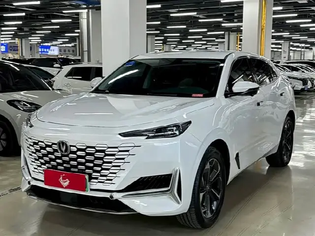 Changan UNI-K Hybrid 2022, 59 000 км