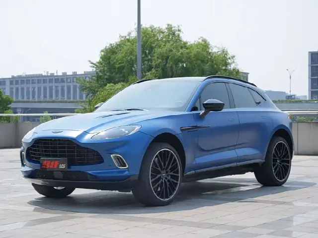 Aston Martin DBX 2022, 28 000 км