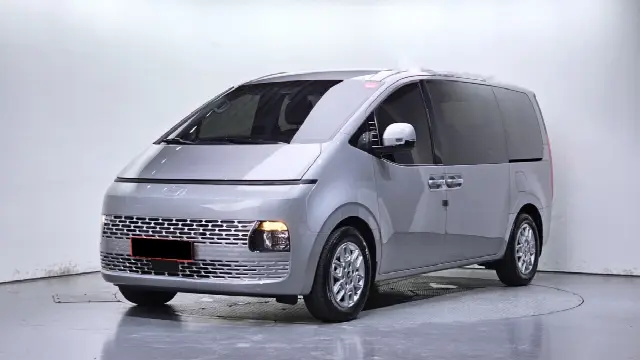 Hyundai Staria 2021, 7 246 км