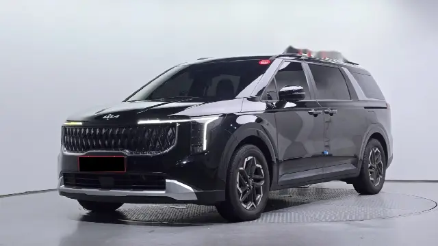 Kia Carnival 2023, 70 707 км