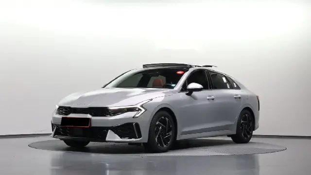 Kia K5 2023, новый