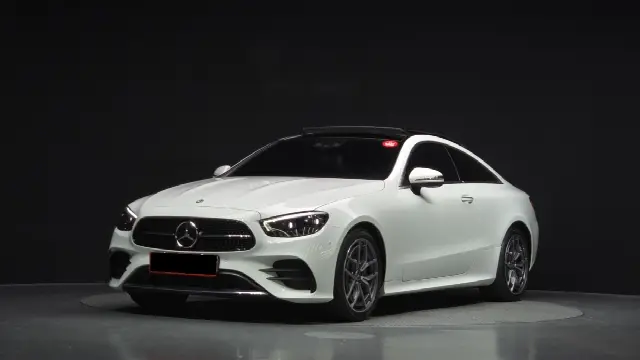 Mercedes-Benz E-Class 2016, 67 107 км